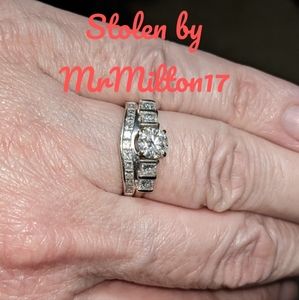 MrMilton17 is a scamming Thief